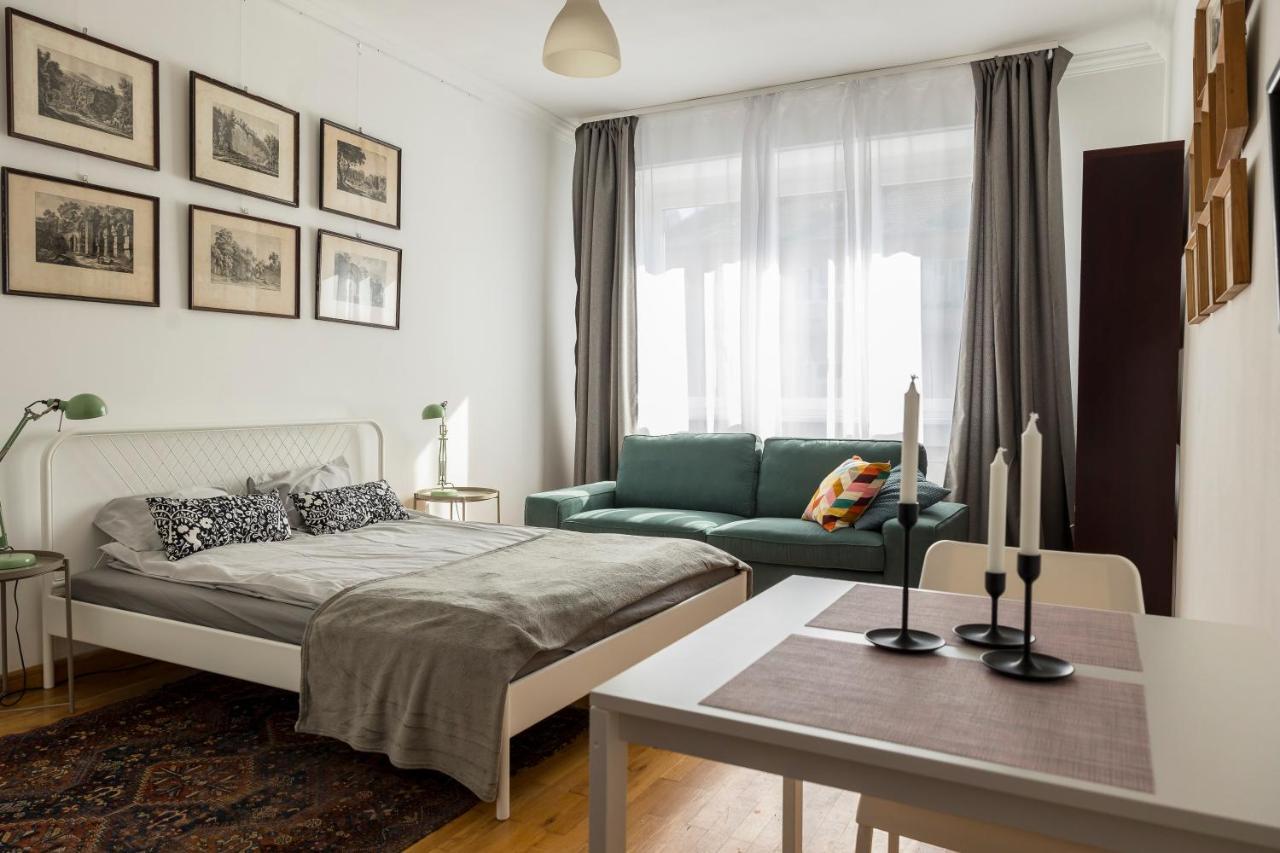 Shangri-la Apartment *