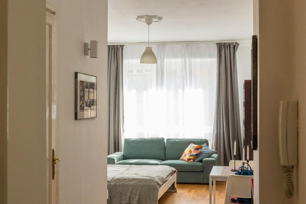 Shangri-la Apartment